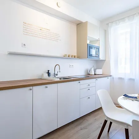 - Modern Comfort Retreat Lägenhet