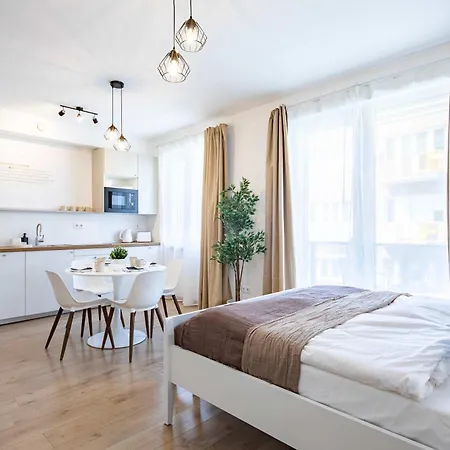 - Modern Comfort Retreat *