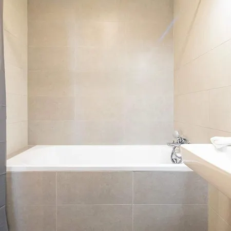 - Modern Comfort Retreat